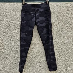 Sweaty Betty Power 7/8 leggings 24" inseam size small black gray camo